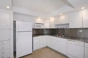 1623 Collins Ave, Miami Beach, FL 33139 - Photo 7