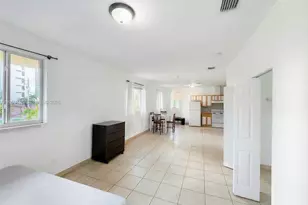 404 NE 27th St, Miami, FL 33137 - Photo 11
