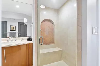 17875 Collins Ave #3005, Sunny Isles Beach, FL 33160 - Photo 27