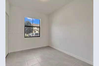 3436 W 111th Pl, Hialeah, FL 33018 - Photo 11