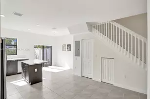 3436 W 111th Pl, Hialeah, FL 33018 - Photo 3