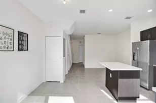 3436 W 111th Pl, Hialeah, FL 33018 - Photo 7