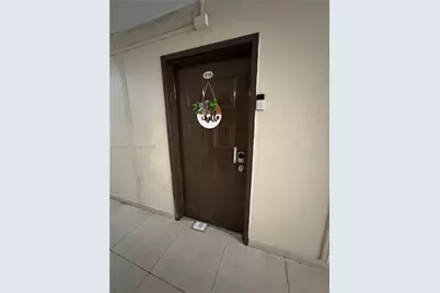 6960 Miami Gardens Dr #2-516, Hialeah, FL 33015 - Photo 3