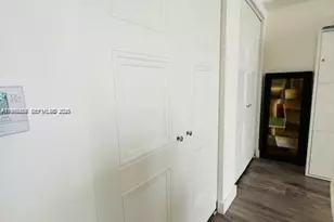 475 Brickell Ave, Miami, FL 33131 - Photo 9