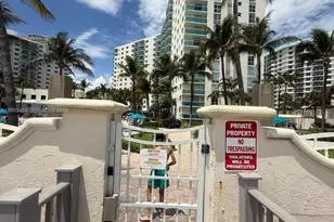 3801 S Ocean Dr, Hollywood, FL 33019 - Photo 15