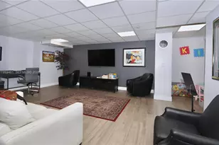 3530 Mystic Pointe Dr, Aventura, FL 33180 - Photo 27