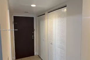 486 NW 165th St Rd, Miami, FL 33169 - Photo 5