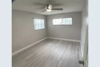 6990 NW 17th St, Margate, FL 33063 - Photo 11