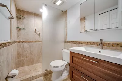 13924 SW 90th Ter #13924, Miami, FL 33186 - Photo 17