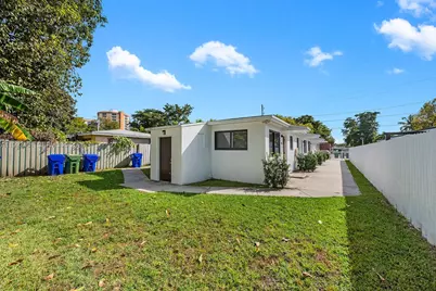 1911 NW 30th St #4, Miami, FL 33142 - Photo 15