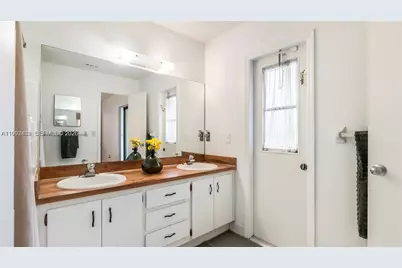 7101 NW 40th St, Coral Springs, FL 33065 - Photo 29