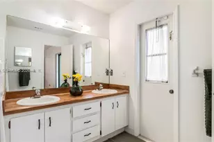 7101 NW 40th St, Coral Springs, FL 33065 - Photo 29