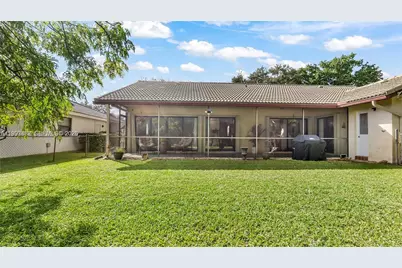 7101 NW 40th St, Coral Springs, FL 33065 - Photo 41