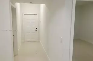 10750 NW 66th St, Doral, FL 33178 - Photo 27