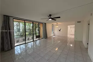 400 Commodore Dr, Plantation, FL 33325 - Photo 1