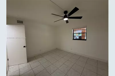 400 Commodore Dr #101, Plantation, FL 33325 - Photo 15