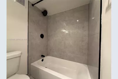 400 Commodore Dr #101, Plantation, FL 33325 - Photo 17