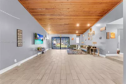 5701 NW 54th Way, Tamarac, FL 33319 - Photo 7