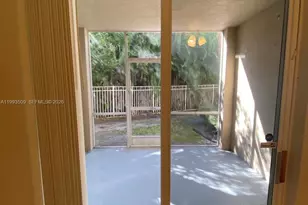 6458 Emerald Dunes Dr, West Palm Beach, FL 33411 - Photo 11