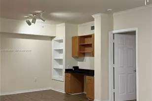 6458 Emerald Dunes Dr, West Palm Beach, FL 33411 - Photo 5