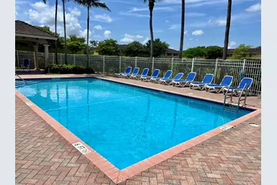 1934 SW 60th Ave, North Lauderdale, FL 33068 - Photo 15