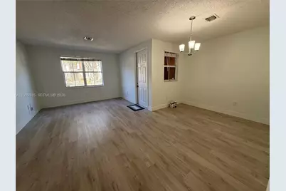 4282 NE 9th St, Homestead, FL 33033 - Photo 5