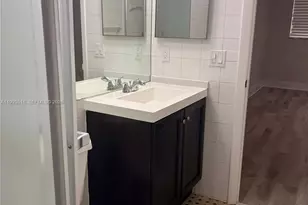 7897 Golf Cir Dr, Margate, FL 33063 - Photo 21