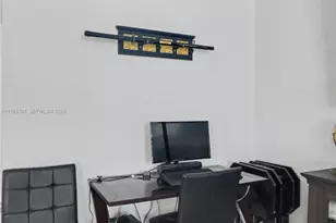 2270 NE 68th St, Fort Lauderdale, FL 33308 - Photo 7