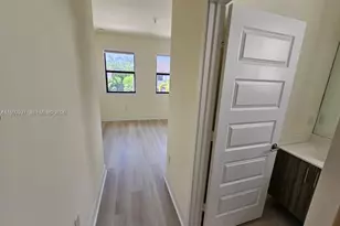 15819 NW 91st Ct, Miami Lakes, FL 33018 - Photo 13