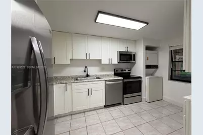 400 Commodore Dr #101, Plantation, FL 33325 - Photo 5