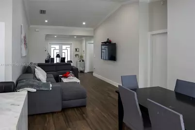 5763 NW 97th Ct, Doral, FL 33178 - Photo 7