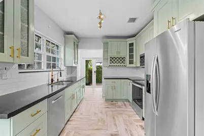 1209 La Mancha Ave, Coral Gables, FL 33134 - Photo 13