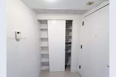 2333 Brickell Ave #1407, Miami, FL 33129 - Photo 23