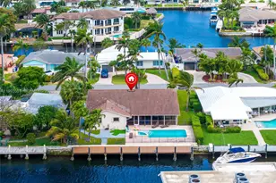 2752 NE 3rd St, Pompano Beach, FL 33062 - Photo 1