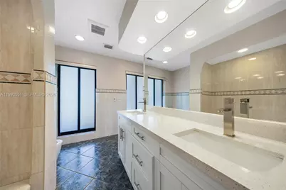 2752 NE 3rd St #0, Pompano Beach, FL 33062 - Photo 17