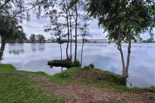 10090 NW 80th Ct, Hialeah Gardens, FL 33016 - Photo 45