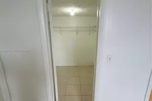 10090 NW 80th Ct, Hialeah Gardens, FL 33016 - Photo 45