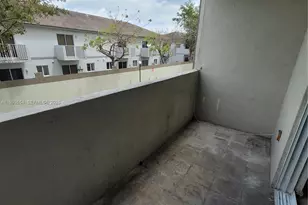 10090 NW 80th Ct, Hialeah Gardens, FL 33016 - Photo 21