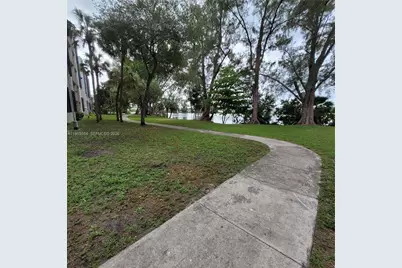 10090 NW 80th Ct #1202, Hialeah Gardens, FL 33016 - Photo 43