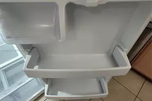 10090 NW 80th Ct, Hialeah Gardens, FL 33016 - Photo 13