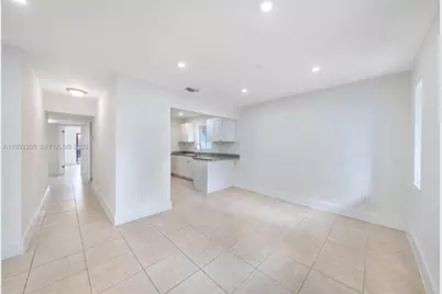 1283 W 42nd St #1, Hialeah, FL 33012 - Photo 9