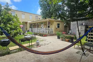 516 SW 7th Ct, Miami, FL 33130 - Photo 5