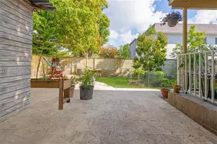 516 SW 7th Ct, Miami, FL 33130 - Photo 3