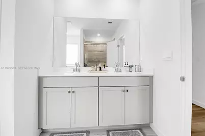 1521 SE 7th Ct, Homestead, FL 33033 - Photo 13