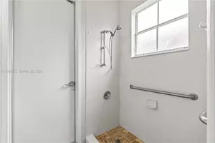 18140 NW 90th Ave, Hialeah, FL 33018 - Photo 23