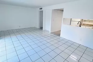 5721 Blueberry Ct, Lauderhill, FL 33313 - Photo 5