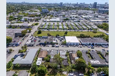 834 NW 10th Terr, Fort Lauderdale, FL 33311 - Photo 11
