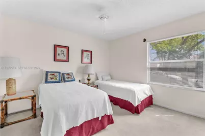 290 Landings Blvd, Weston, FL 33327 - Photo 19