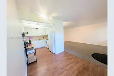 151 SW 135th Ter #212T, Pembroke Pines, FL 33027 - Photo 3