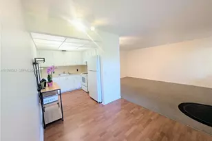 151 SW 135th Terrace, Pembroke Pines, FL 33027 - Photo 3